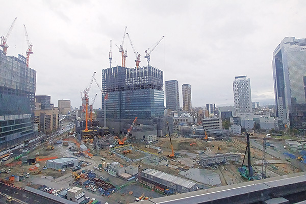 建設中の南街区