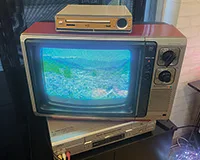 Youtubeの環境映像が流れる「ブラウン管テレビ」