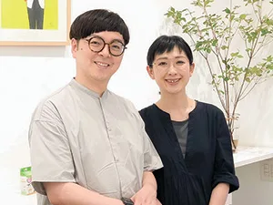 竹村仁孝さん（左）と竹村花子さん