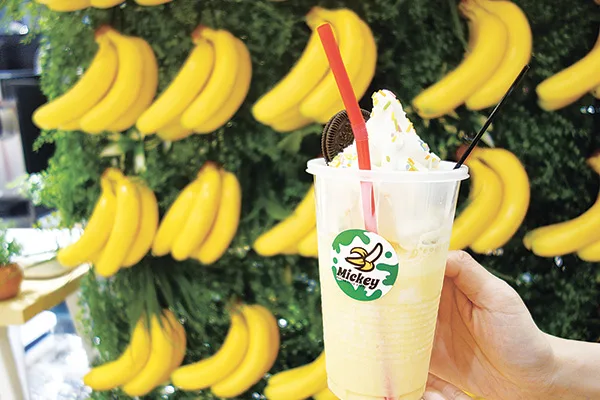 ららぽーと門真 バナナジューススタンド ミッキー