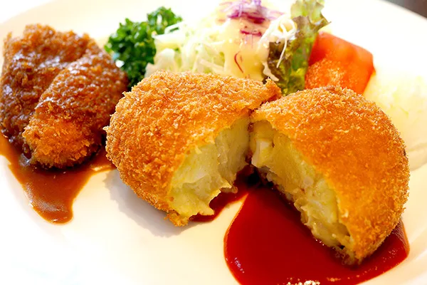 80年以上変わらない上品なコロッケ