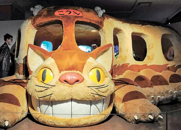 「ネコバス」の立体展示 ©Studio Ghibli