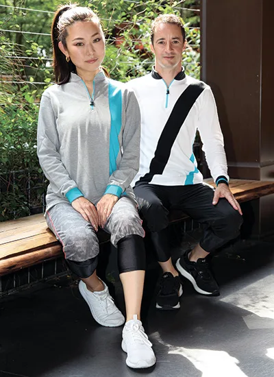 競馬のカラフルな色彩や形から発想したポロシャツ。パンツはジョッキーが実際にレースで着用するレギンス付きのデザイン。