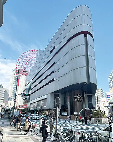 北区角田町にあるヘップナビオ。飲食フロアだった6・7階のうち、6階をウェルネスモールに改装中だ