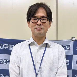 紀伊國屋書店 梅田本店 副店長 林亮介さん