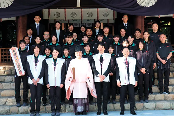 10月12日に、西宮市の廣田神社で必勝祈願。