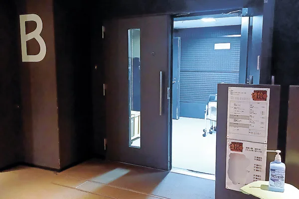 いよいよ収録が行われるBスタジオへ