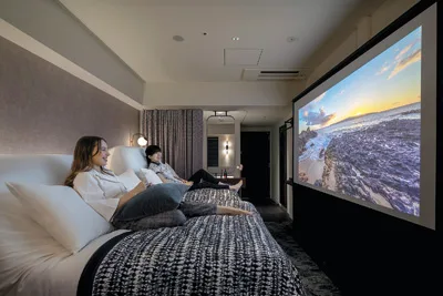 シアター仕様のスーペリアツインルーム