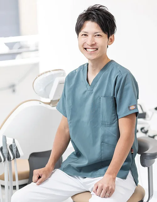 青山歯科・矯正歯科院長　青山剛三さん