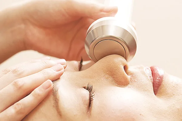 毛穴からメラニンや老廃物を吐き出すポアレスケア