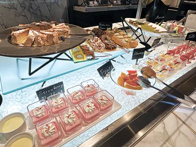 クロスホテル大阪