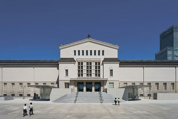 正面外観(撮影:佐々木香輔)