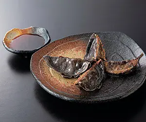 手裏剣型に並べられた「忍者餃子」