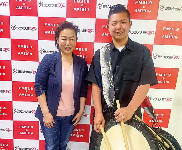 堺太鼓代表の筧純子さんとメンバーの金田倖親さん