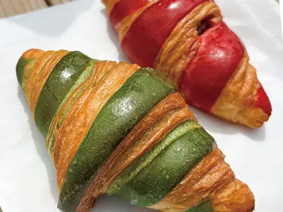 万博限定クロワッサン　700円