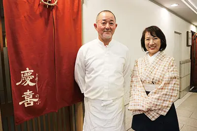 お2人は、なんと高校時代からお付き合いされているそう。仲良しでうらやましい。