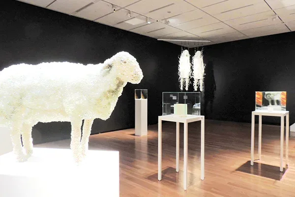 名和晃平「PixCell－Sheep」（2002年）