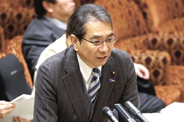 参議院予算委員会で質問に答える江藤拓農水相＝2025年3月7日（アフロ）