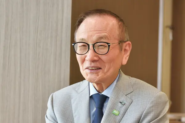 スーパーホテル 会長　山本 梁介さん