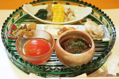 1万5000円コースより抜粋。ある夏の日の前菜盛り合わせ